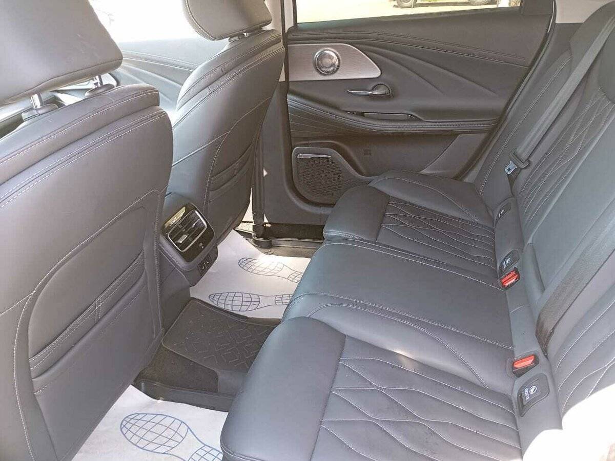 Chery Arrizo 8 2024 года с пробегом. Фото: #13