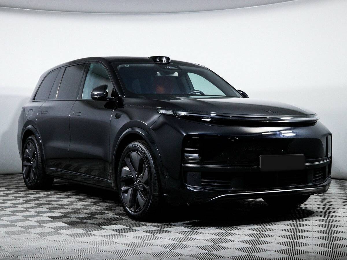 LiXiang L9 2023 года с пробегом. Фото: #2