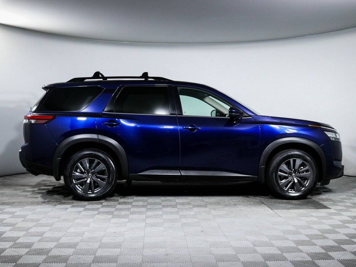 Nissan Pathfinder 2021 года с пробегом. Фото: #3