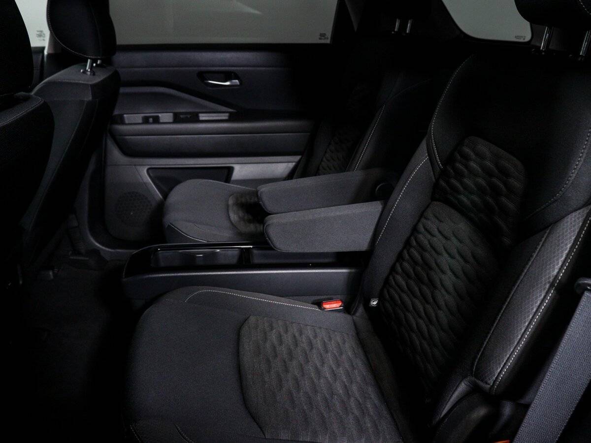 Nissan Pathfinder 2021 года с пробегом. Фото: #9