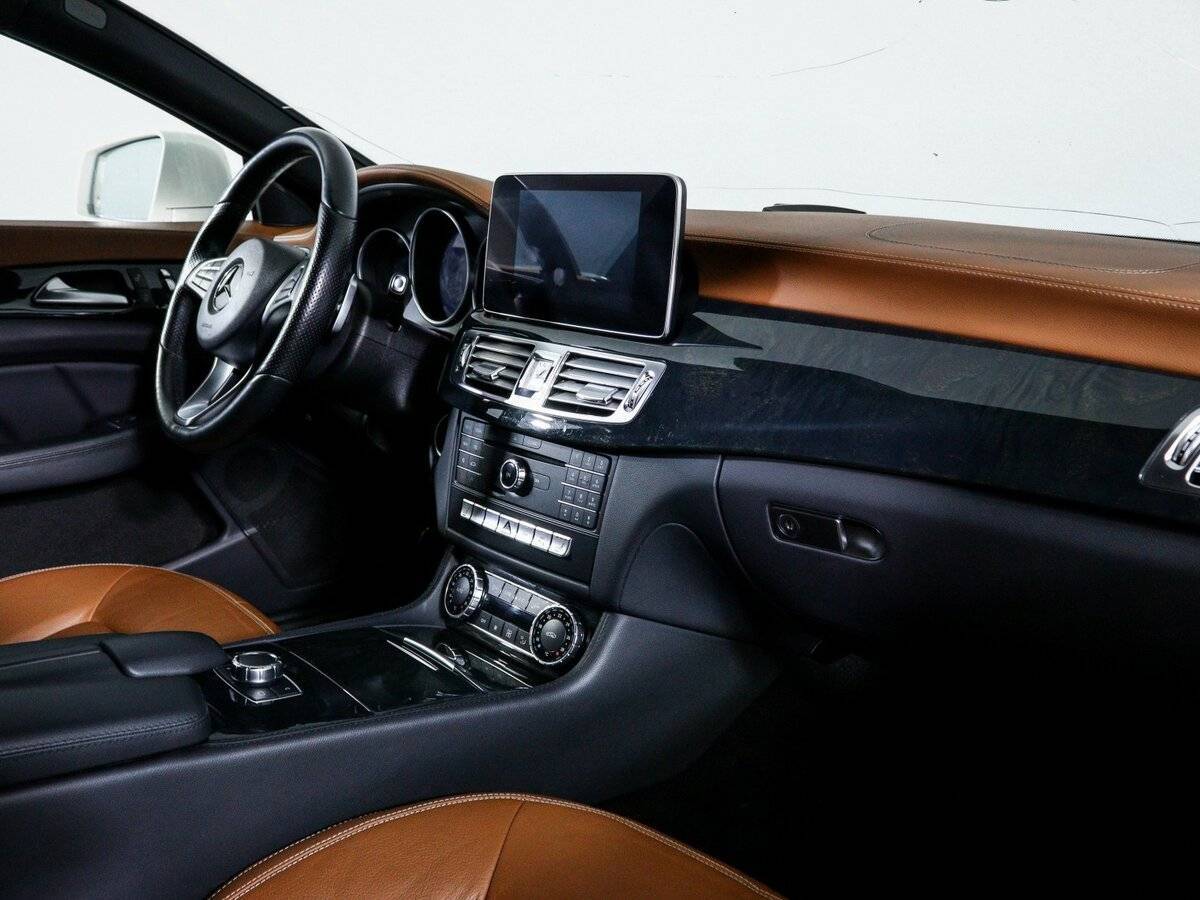 Mercedes-Benz CLS 2016 года с пробегом. Фото: #8