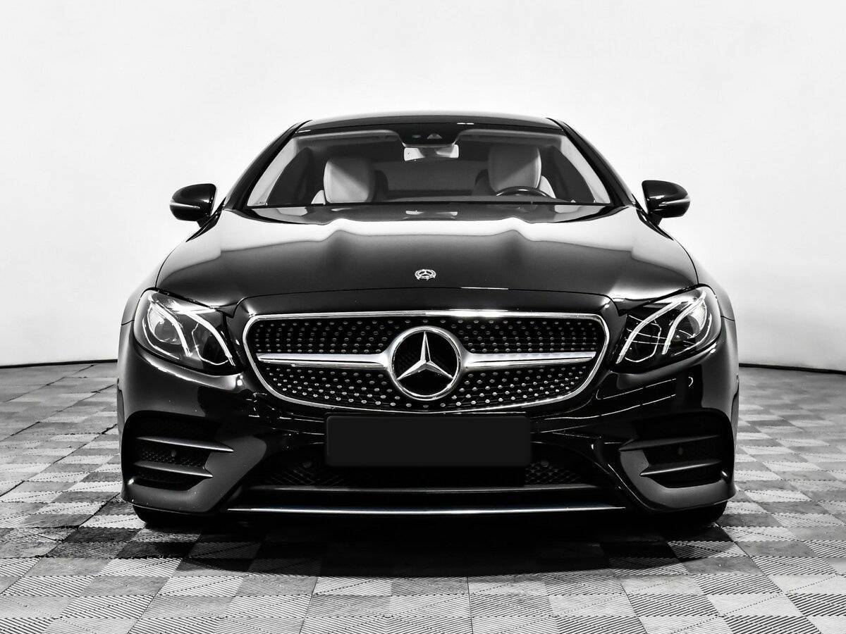 Mercedes-Benz E-Класс 2019 года с пробегом. Фото: #1