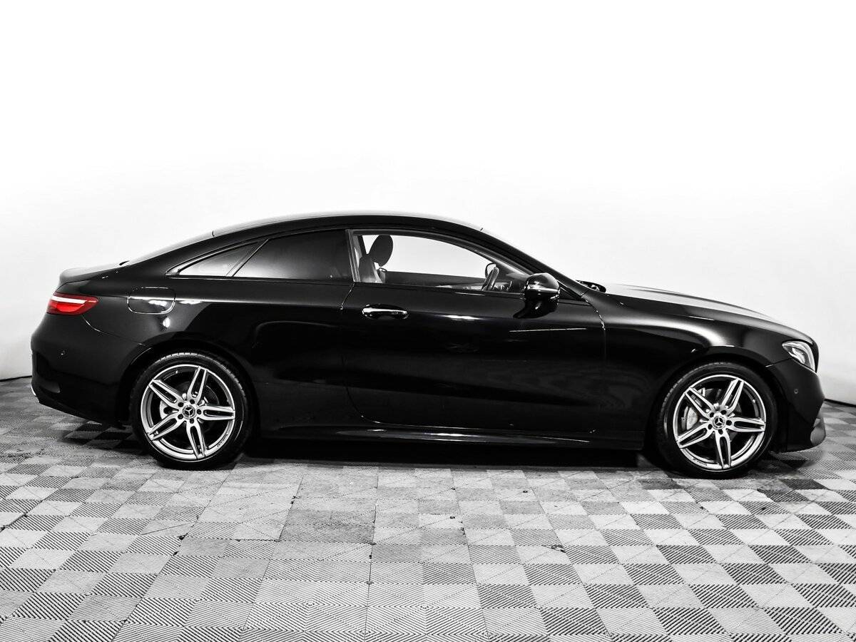 Mercedes-Benz E-Класс 2019 года с пробегом. Фото: #3