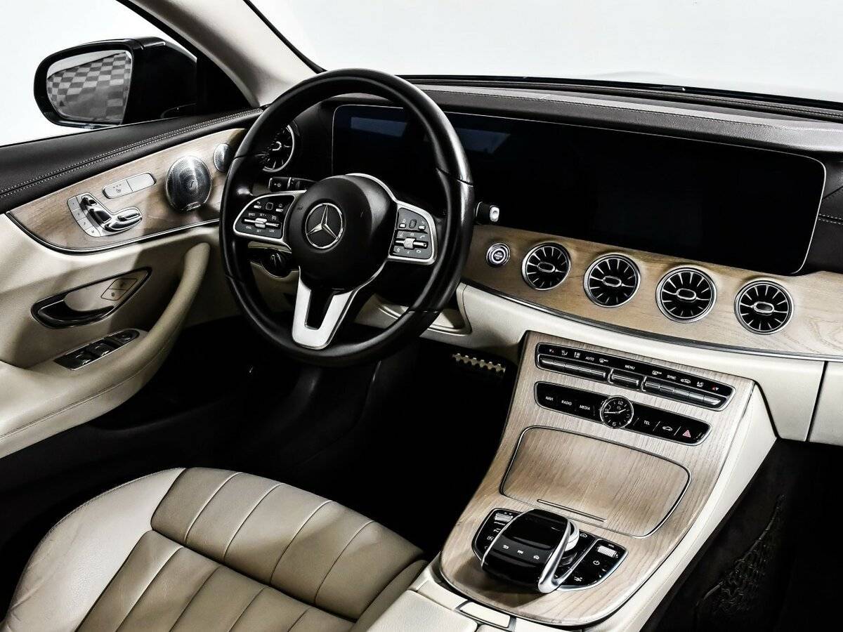 Mercedes-Benz E-Класс 2019 года с пробегом. Фото: #8