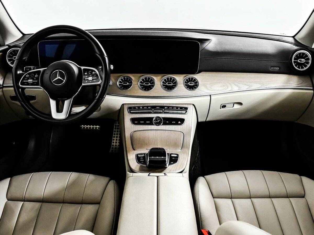 Mercedes-Benz E-Класс 2019 года с пробегом. Фото: #10