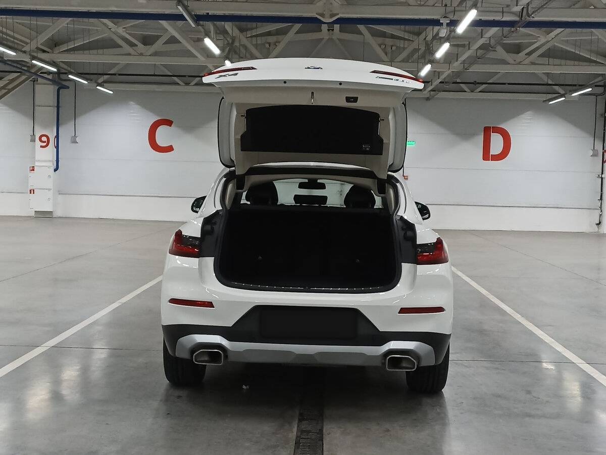 BMW X4 2021 года с пробегом. Фото: #9
