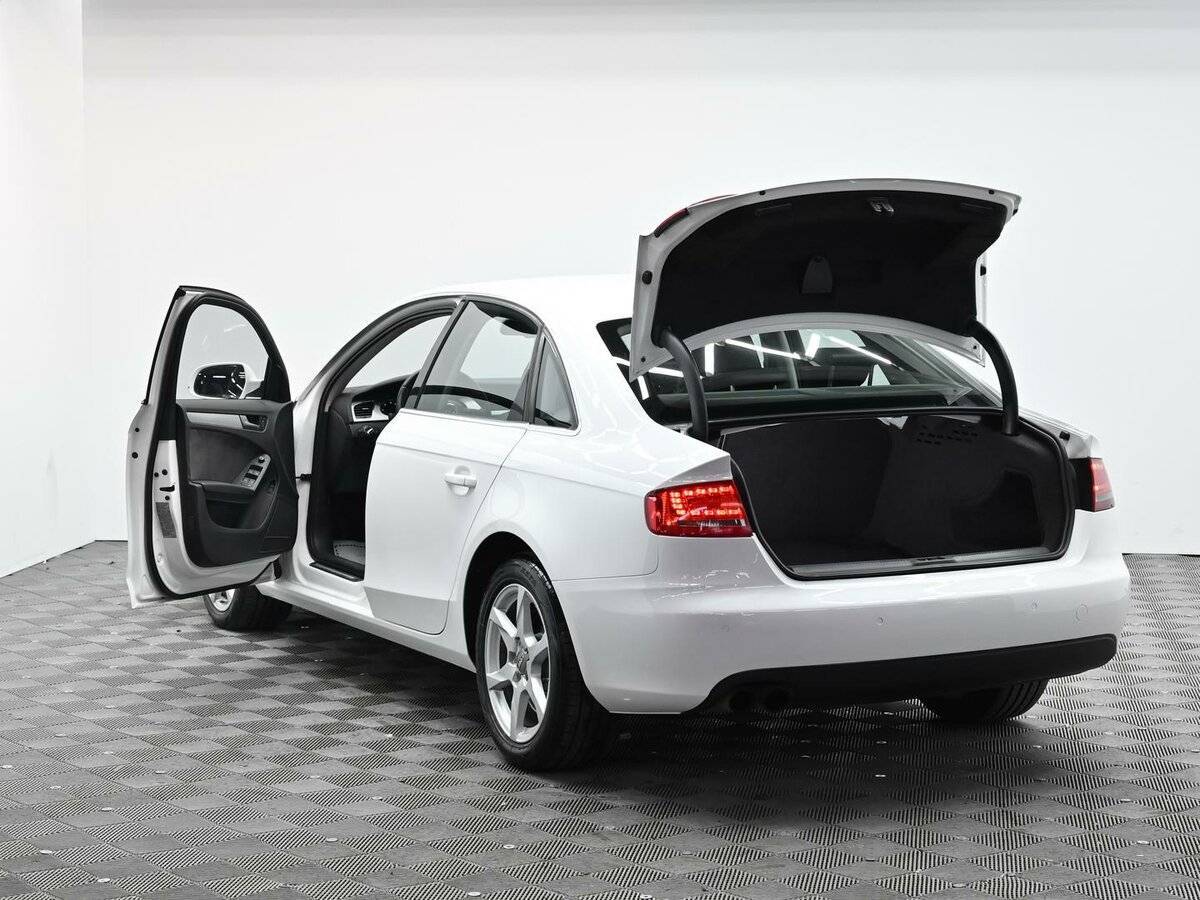 Audi A4 2010 года с пробегом. Фото: #4