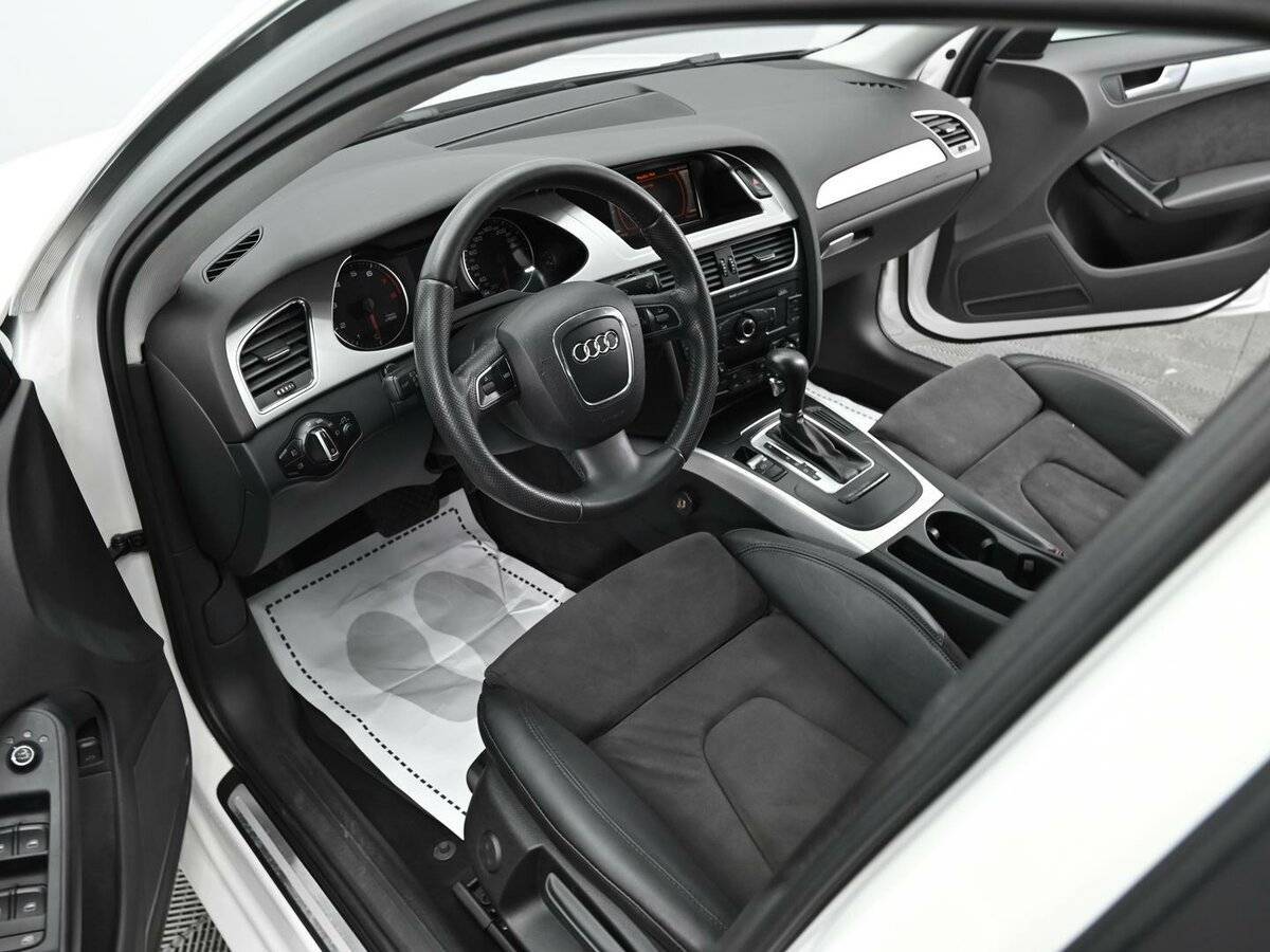 Audi A4 2010 года с пробегом. Фото: #7