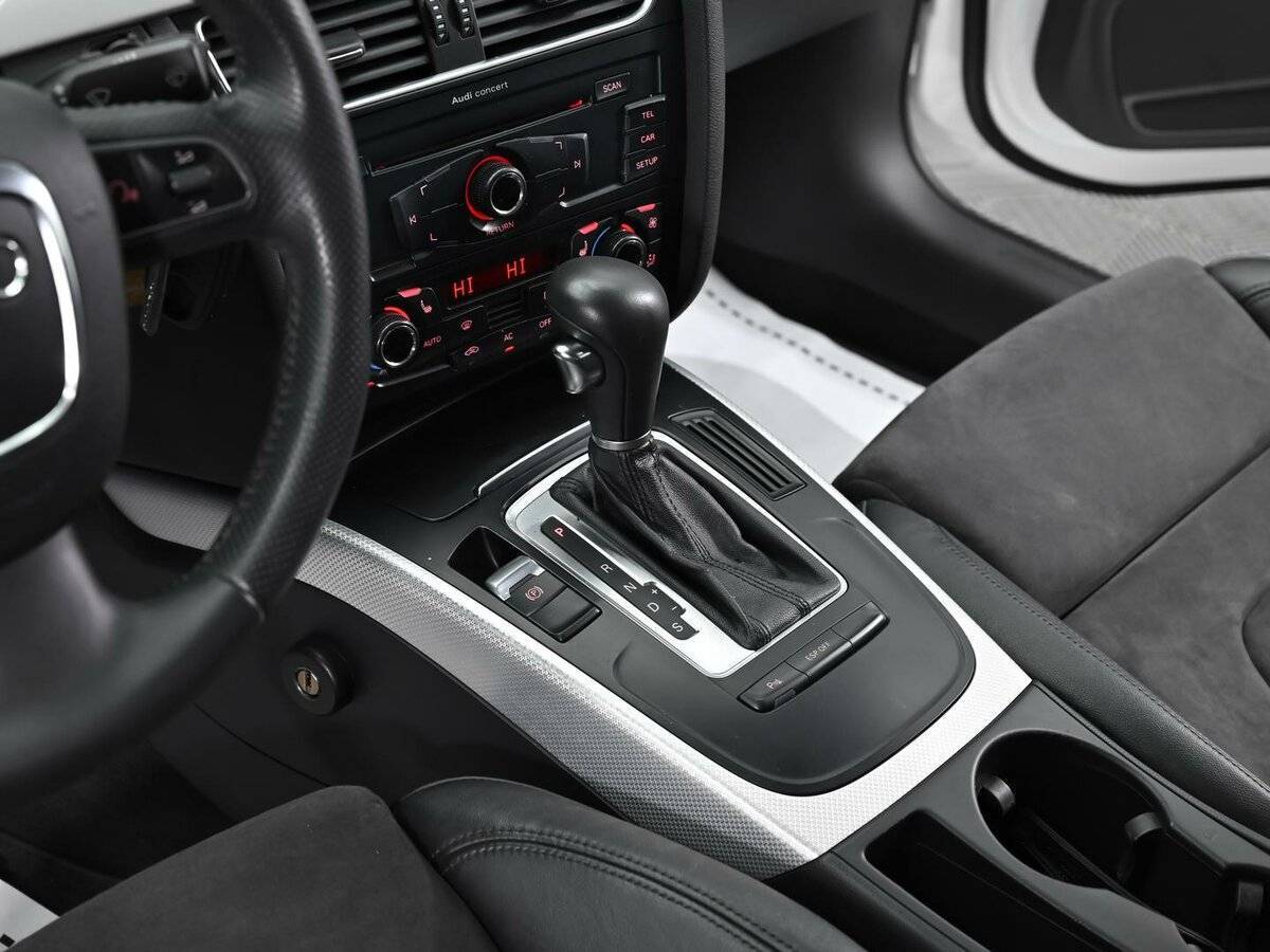 Audi A4 2010 года с пробегом. Фото: #10