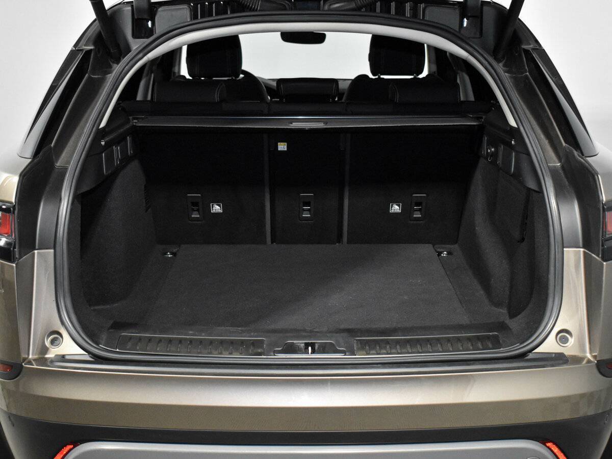Land Rover Range Rover Velar 2019 года с пробегом. Фото: #19