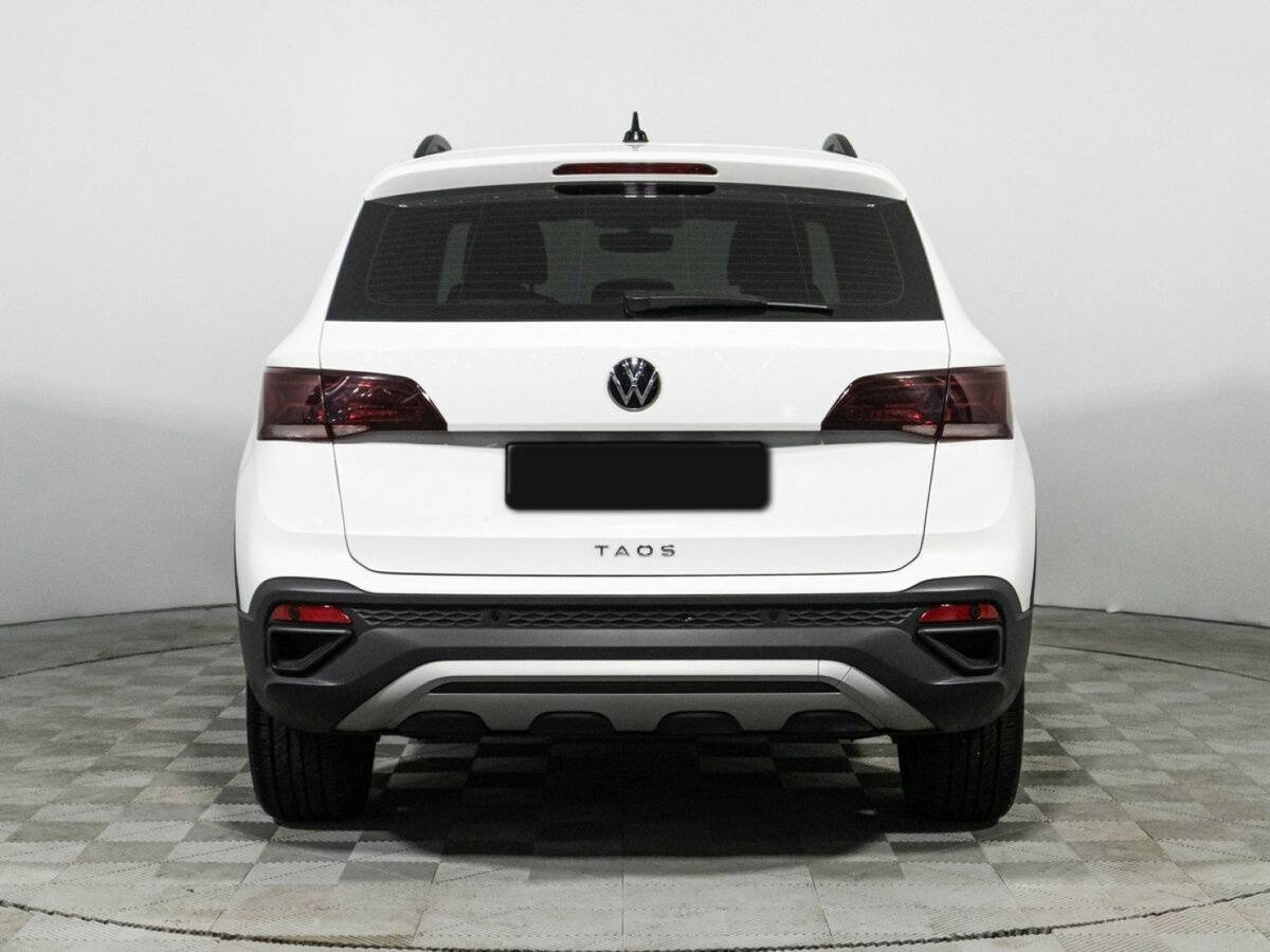 Volkswagen Taos 2021 года с пробегом. Фото: #5