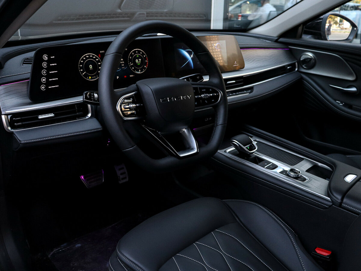 Chery Arrizo 8 2024 года с пробегом. Фото: #10