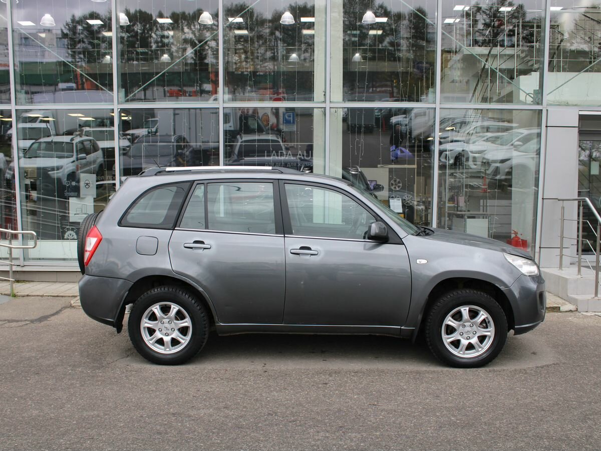 Chery Tiggo (T11) 2015 года с пробегом. Фото: #2