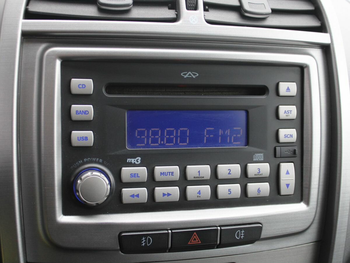 Chery Tiggo (T11) 2015 года с пробегом. Фото: #11