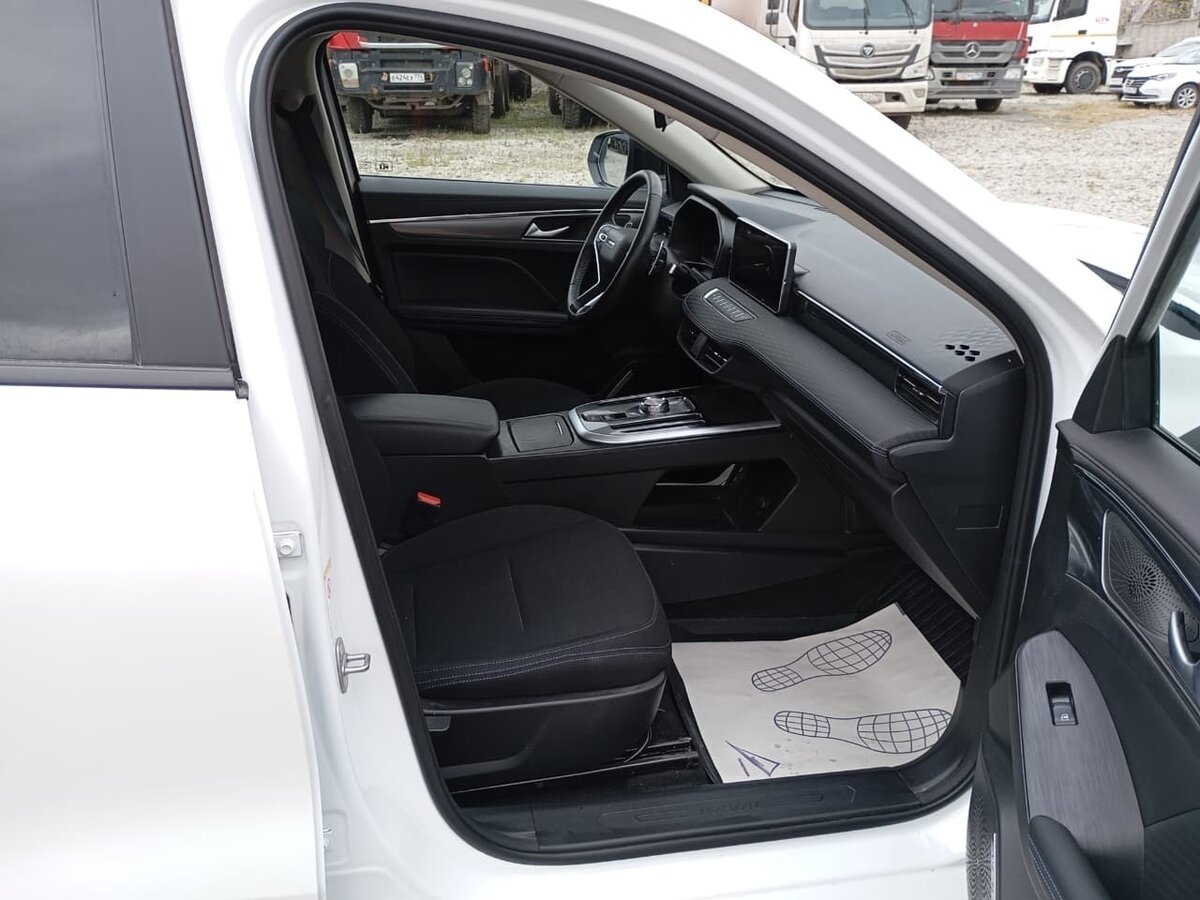 Haval Jolion 2024 года с пробегом. Фото: #8