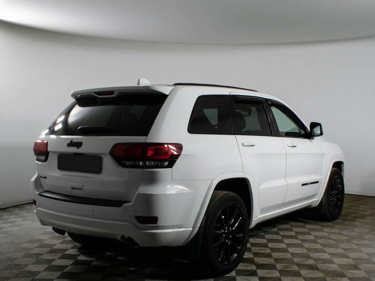Jeep Grand Cherokee 2019 года с пробегом. Фото: #4