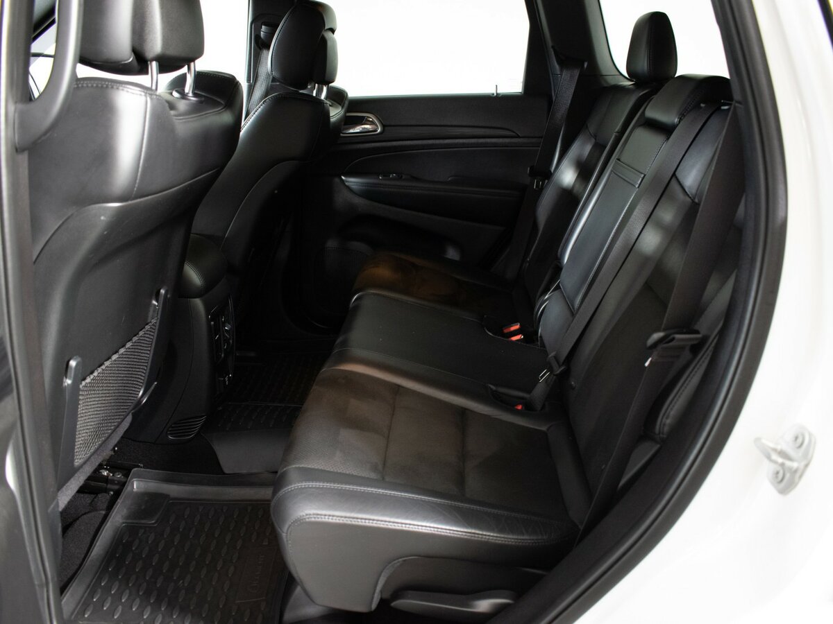 Jeep Grand Cherokee 2019 года с пробегом. Фото: #9