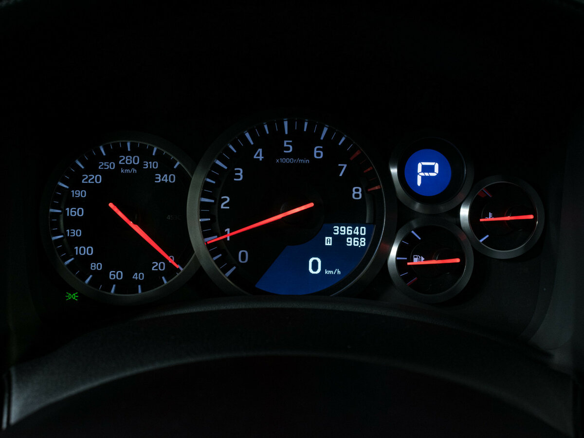 Nissan GT-R 2011 года с пробегом. Фото: #10