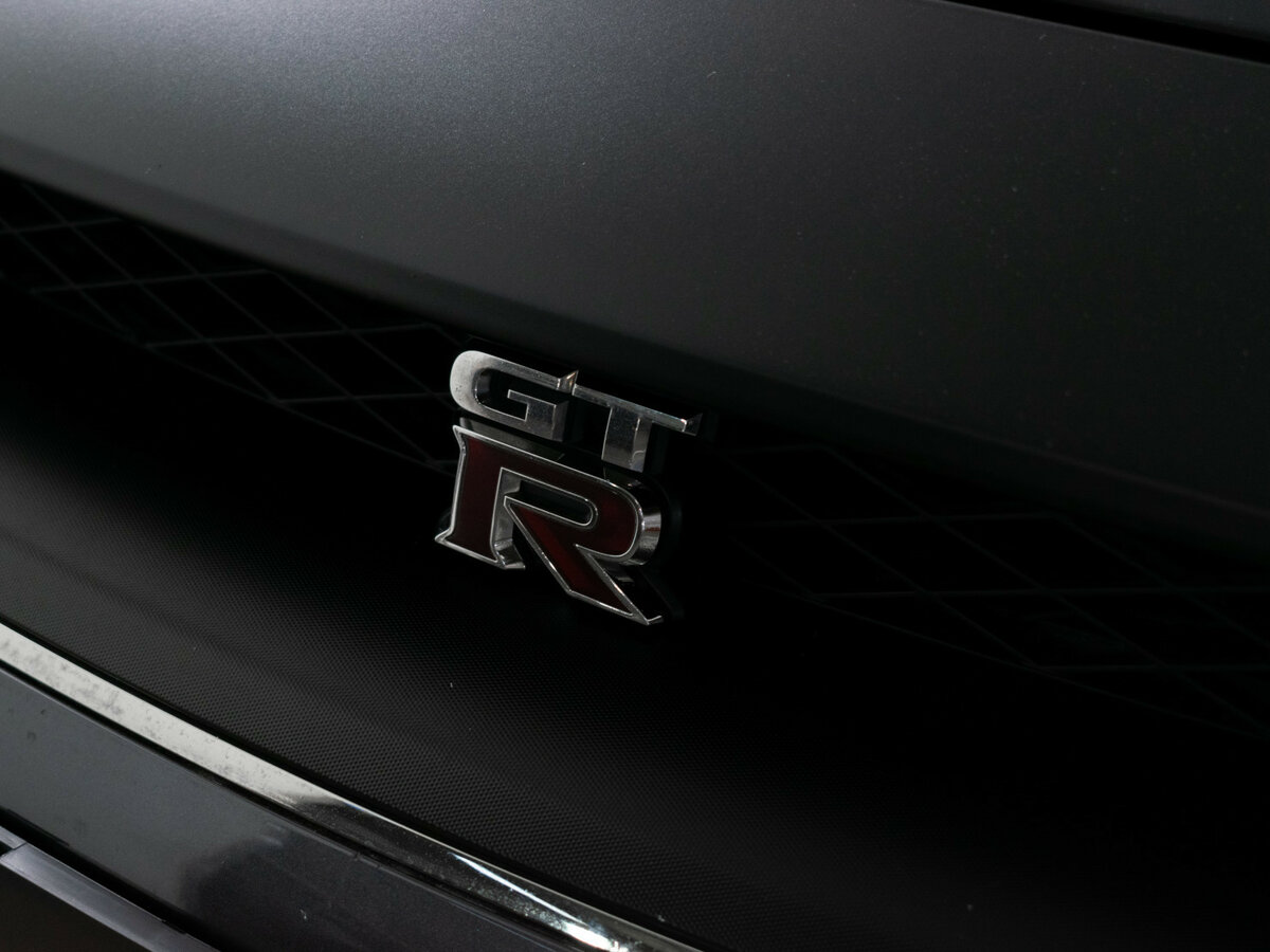 Nissan GT-R 2011 года с пробегом. Фото: #17
