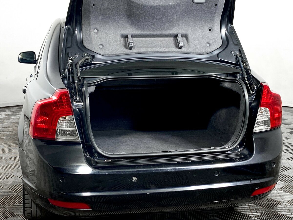 Volvo S40 2010 года с пробегом. Фото: #6