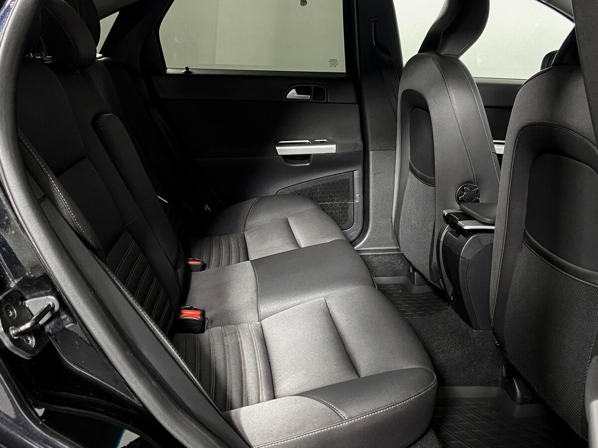 Volvo S40 2010 года с пробегом. Фото: #9