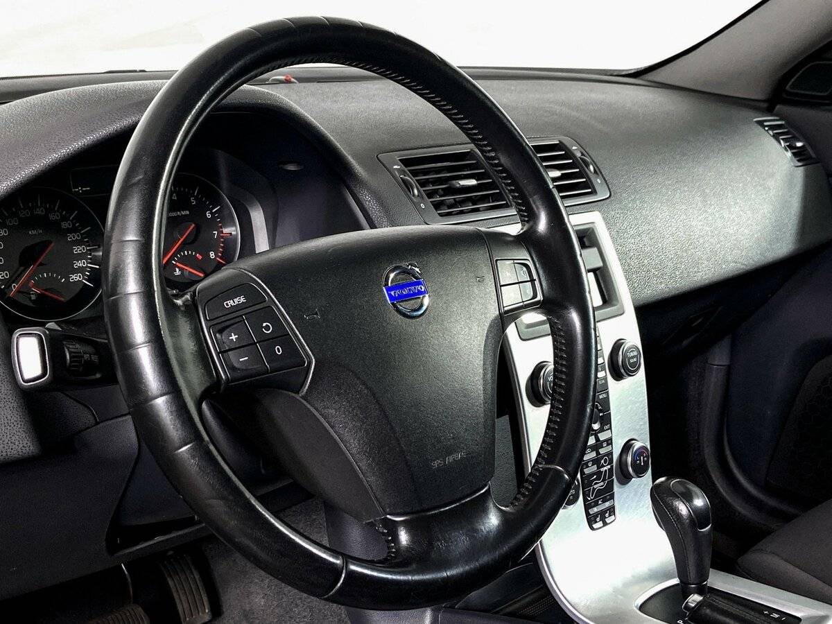 Volvo S40 2010 года с пробегом. Фото: #11