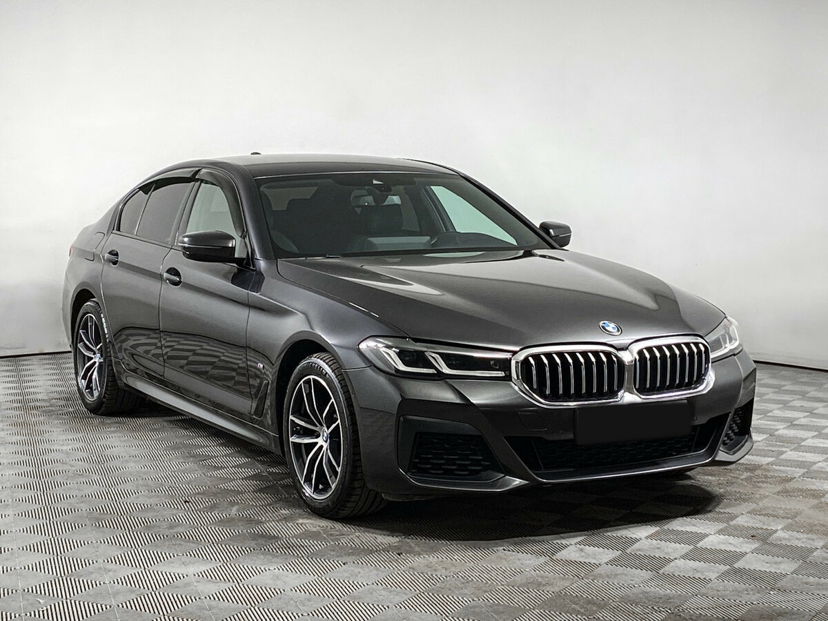 BMW 5 серии 2021 года с пробегом. Фото: #2