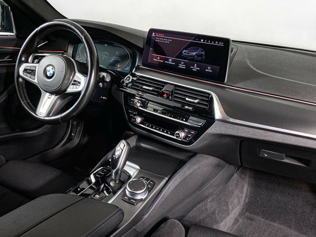 BMW 5 серии 2021 года с пробегом. Фото: #4