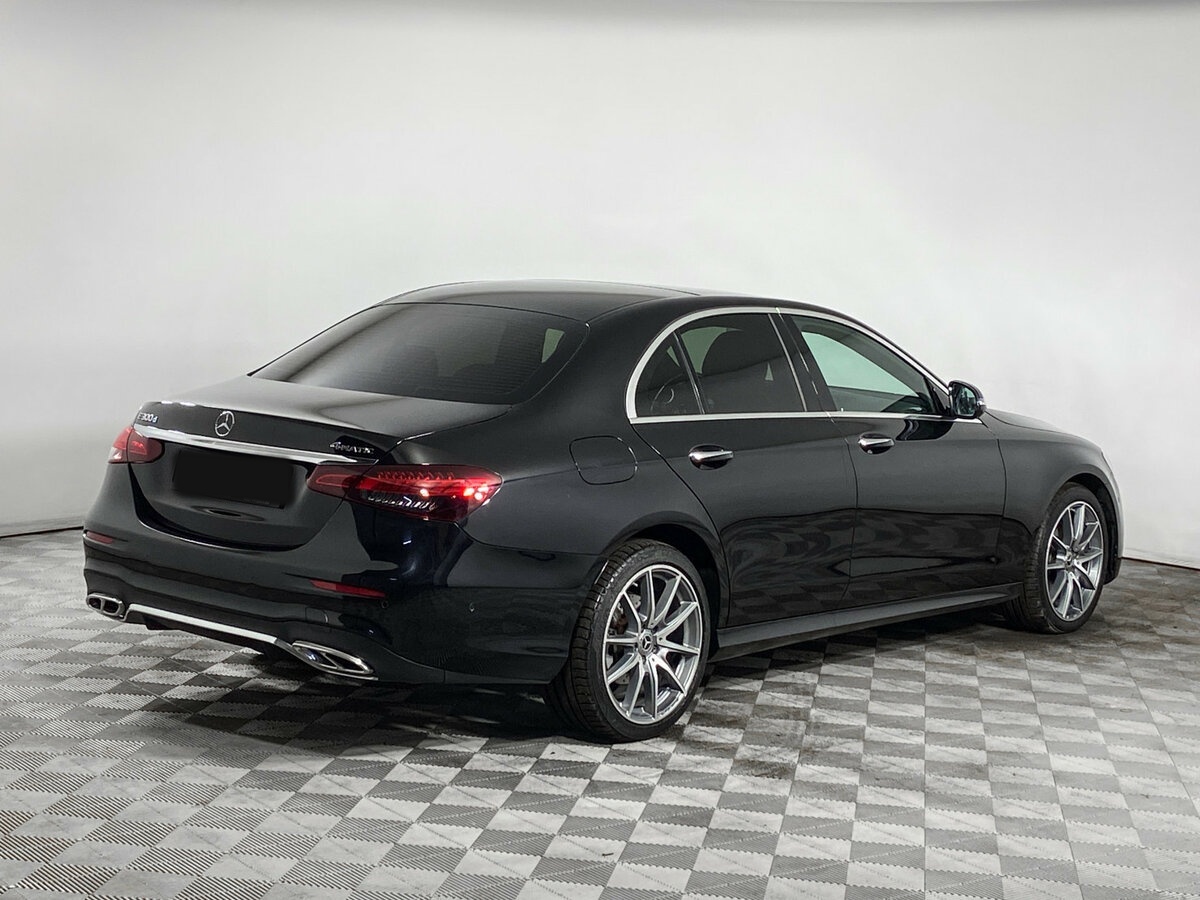 Mercedes-Benz E-Класс 2021 года с пробегом. Фото: #3