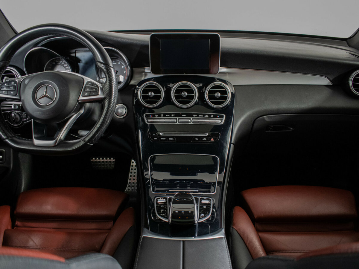 Mercedes-Benz GLC Coupe 2017 года с пробегом. Фото: #10