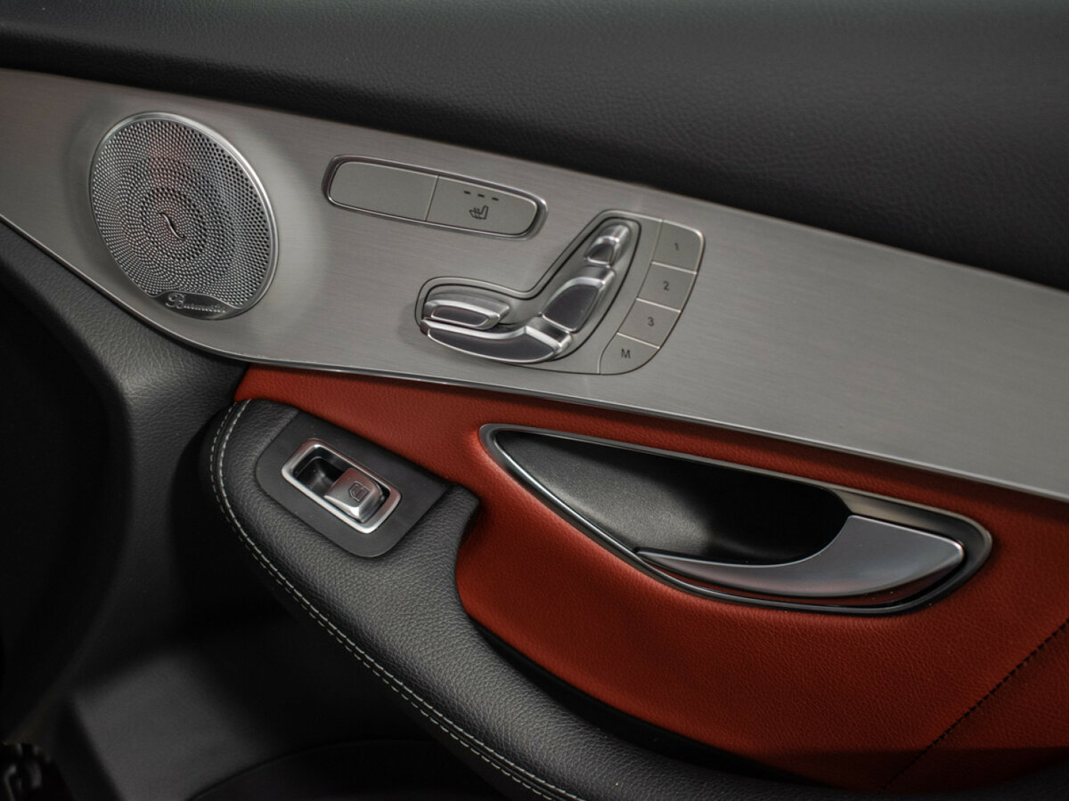 Mercedes-Benz GLC Coupe 2017 года с пробегом. Фото: #12