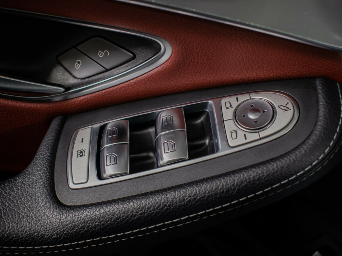 Mercedes-Benz GLC Coupe 2017 года с пробегом. Фото: #18