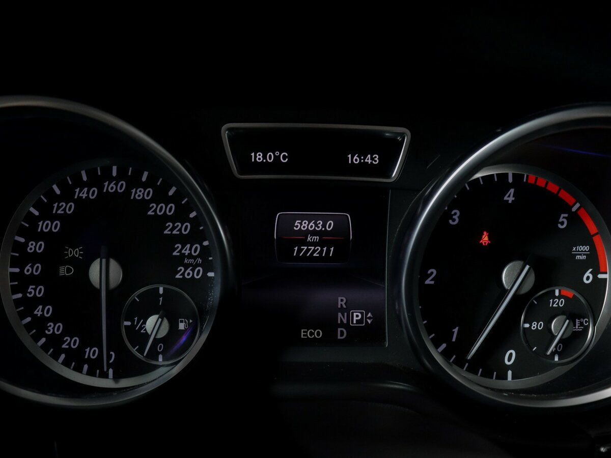 Mercedes-Benz GL-Класс 2013 года с пробегом. Фото: #8