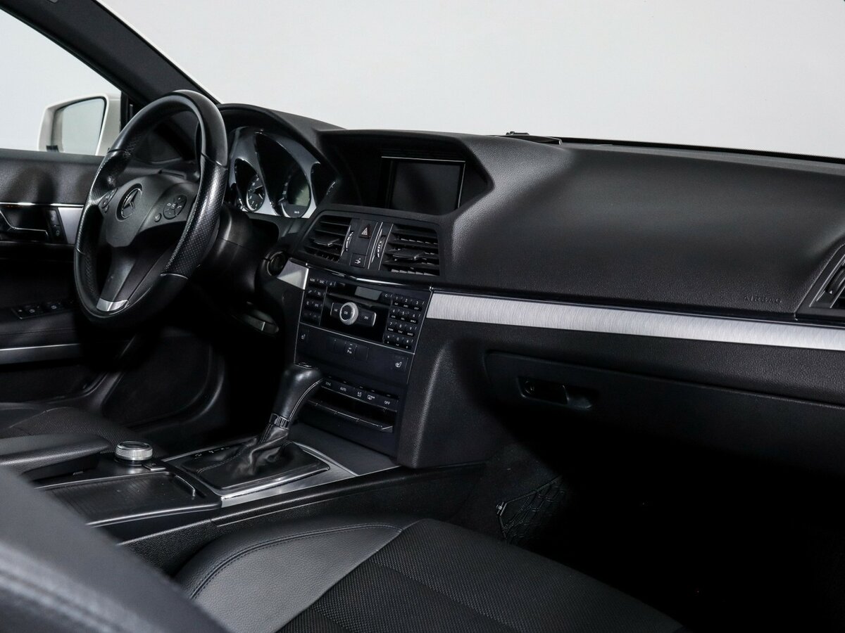 Mercedes-Benz E-Класс 2010 года с пробегом. Фото: #6