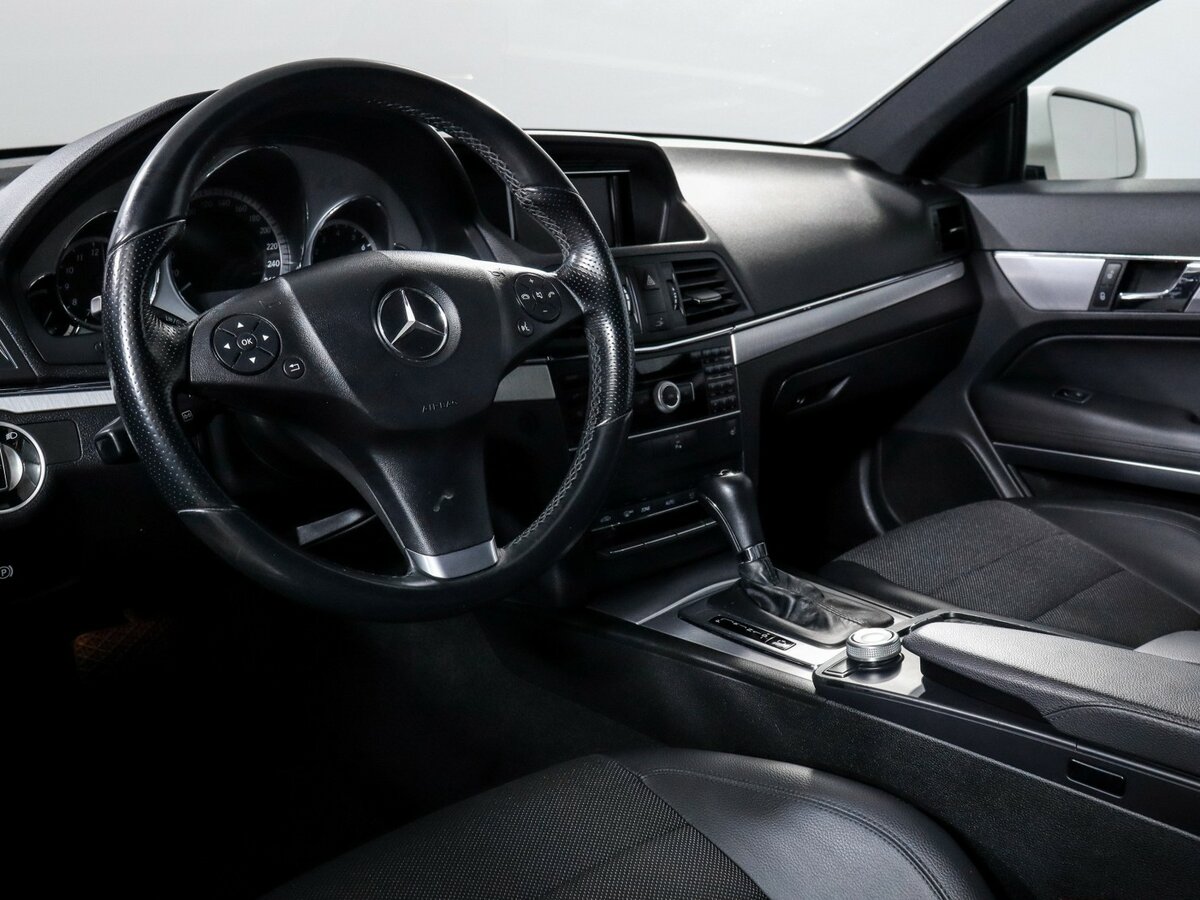 Mercedes-Benz E-Класс 2010 года с пробегом. Фото: #10