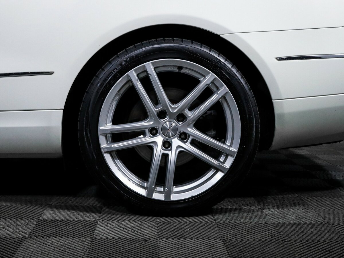 Mercedes-Benz E-Класс 2010 года с пробегом. Фото: #11