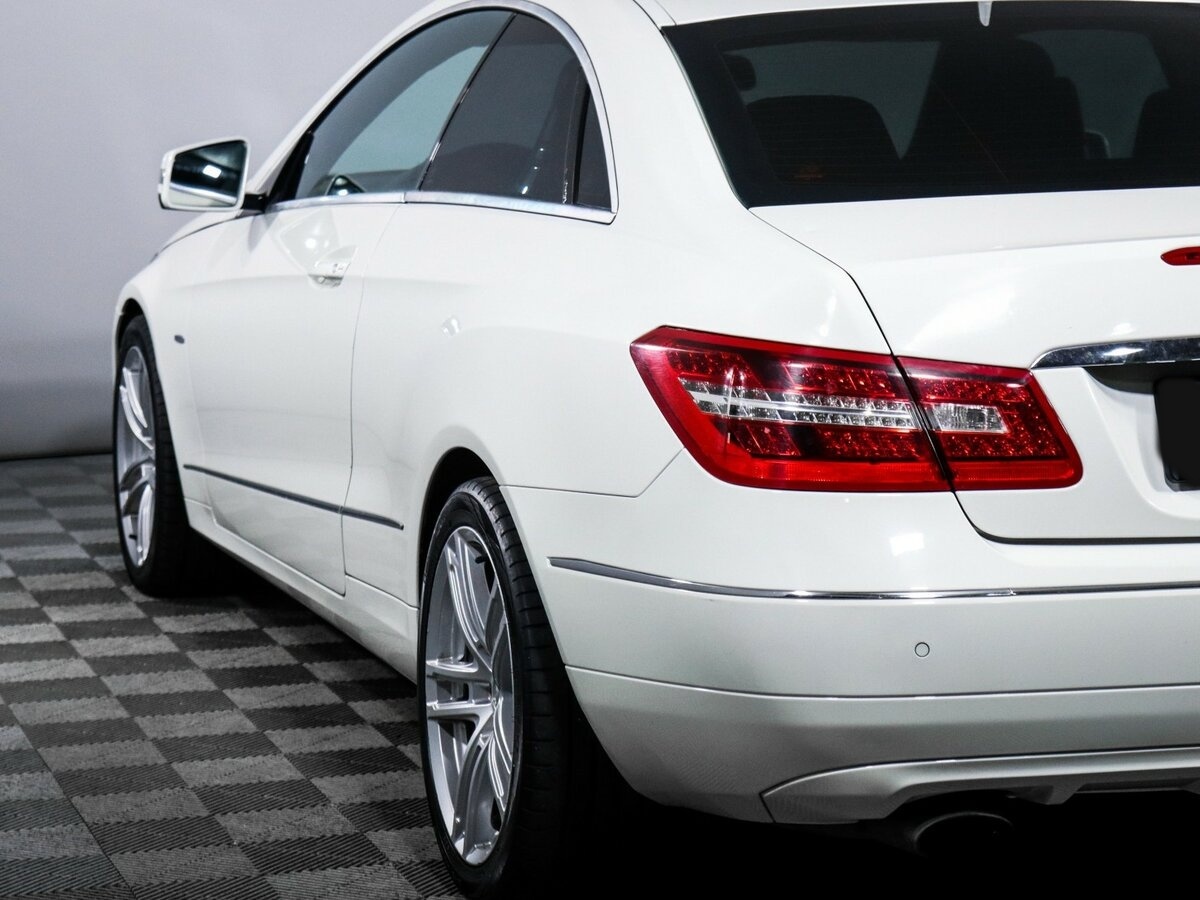 Mercedes-Benz E-Класс 2010 года с пробегом. Фото: #13