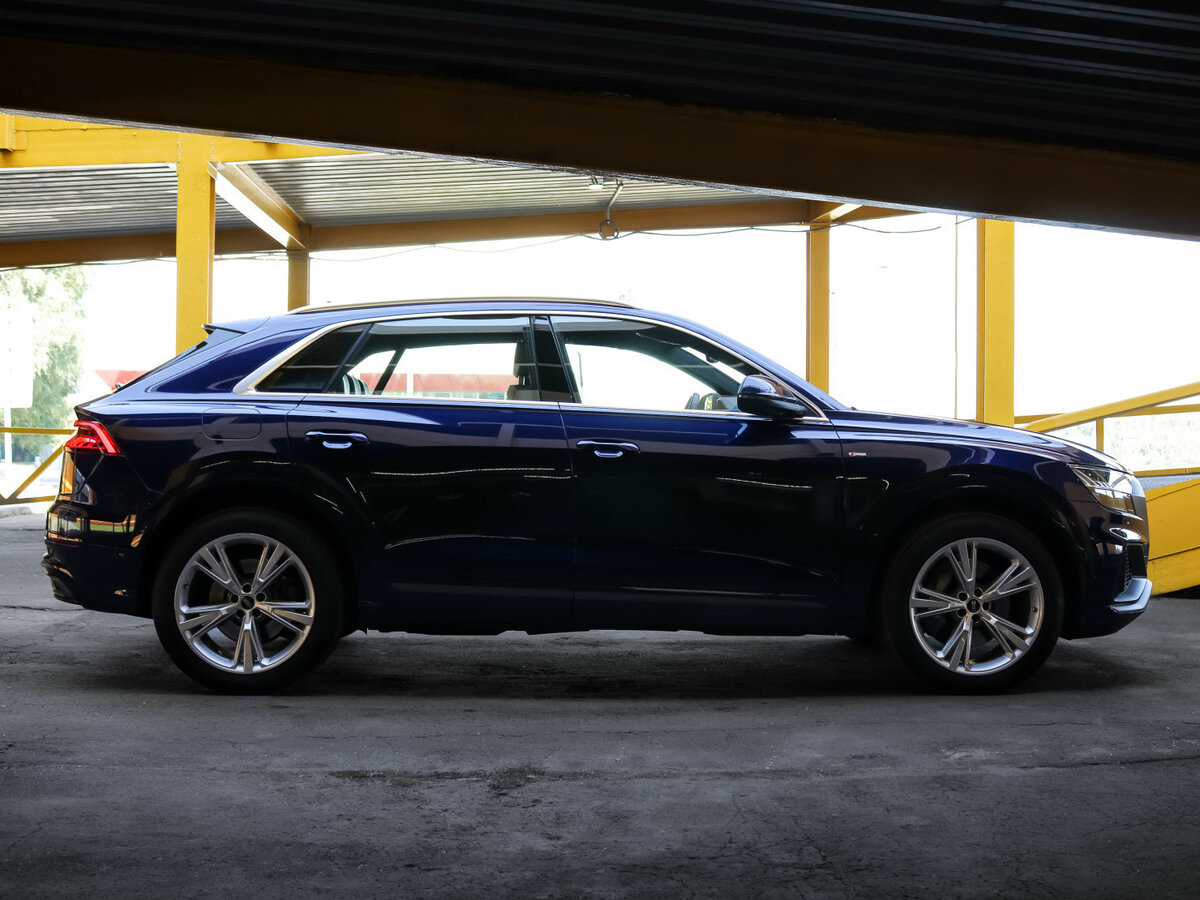 Audi Q8 2021 года с пробегом. Фото: #3