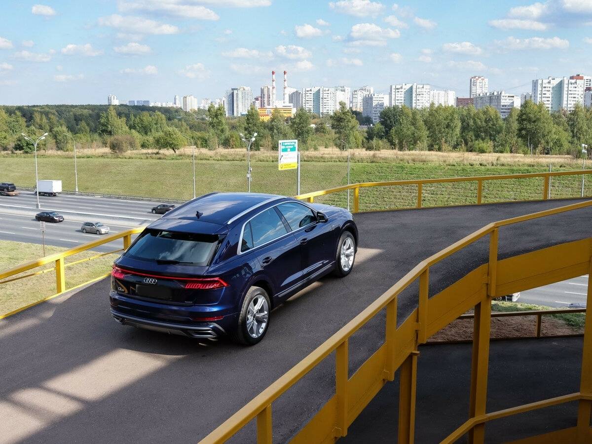 Audi Q8 2021 года с пробегом. Фото: #14