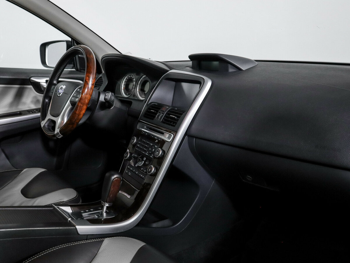 Volvo XC60 2010 года с пробегом. Фото: #6