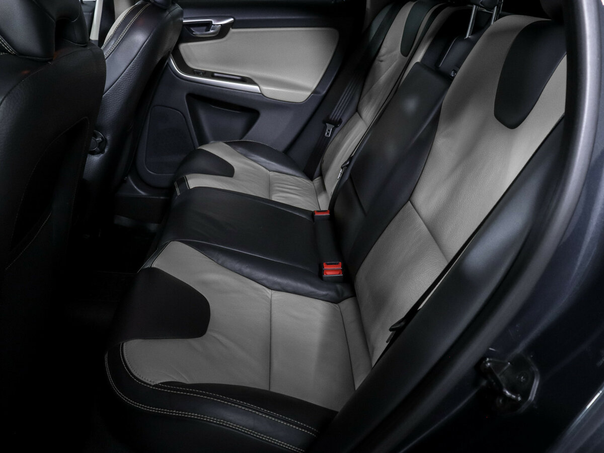 Volvo XC60 2010 года с пробегом. Фото: #7