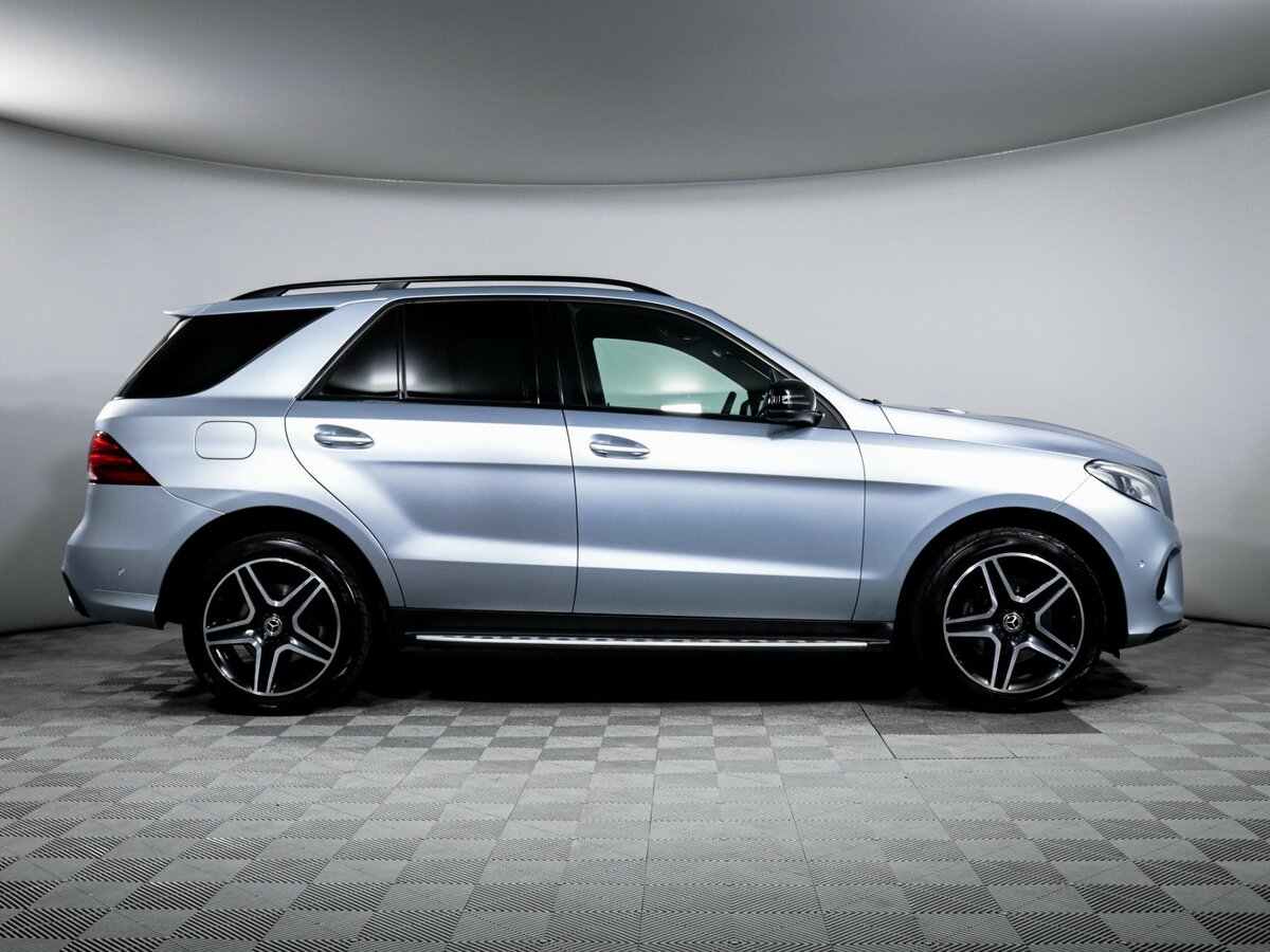 Mercedes-Benz GLE 2017 года с пробегом. Фото: #3