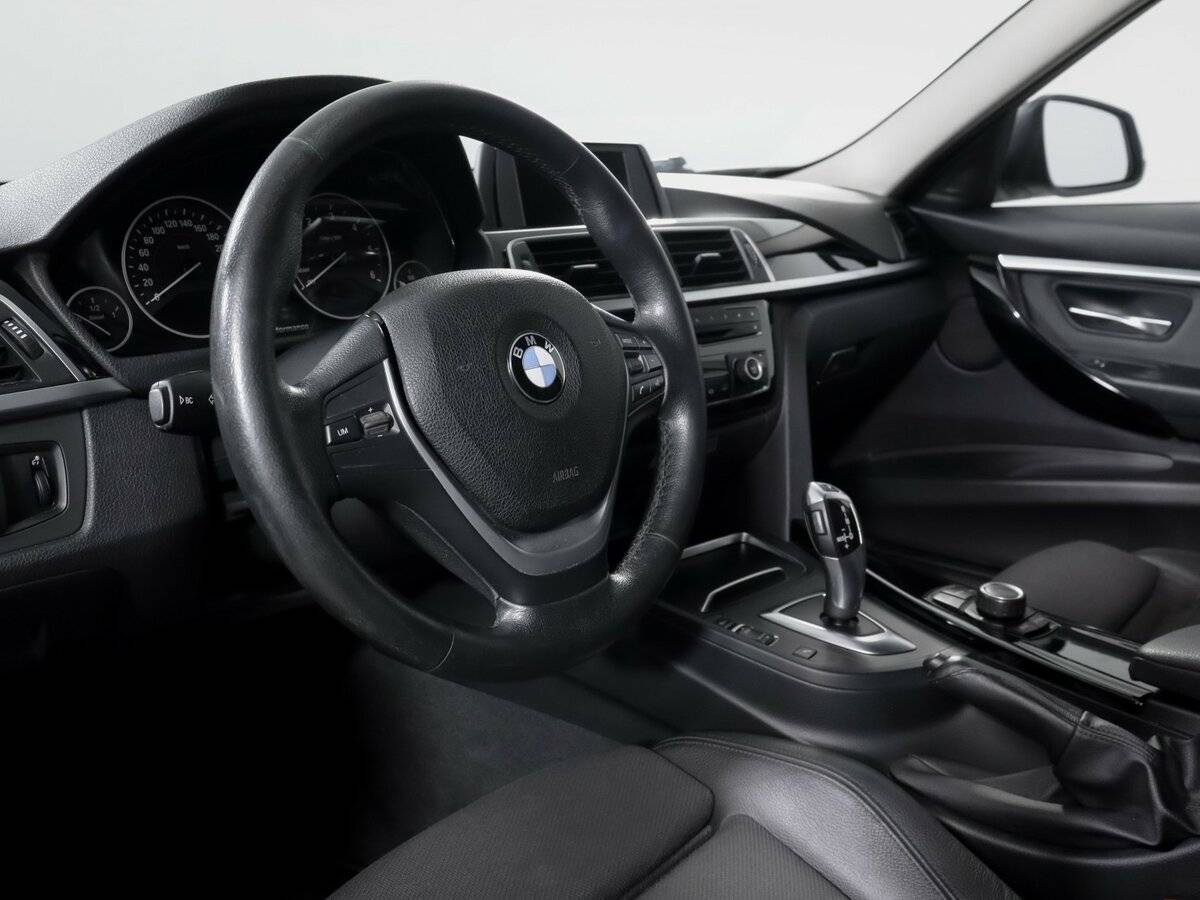 BMW 3 серии 2016 года с пробегом. Фото: #10