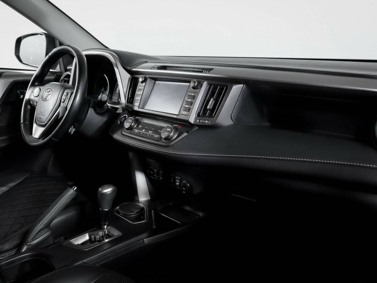 Toyota RAV4 2019 года с пробегом. Фото: #8