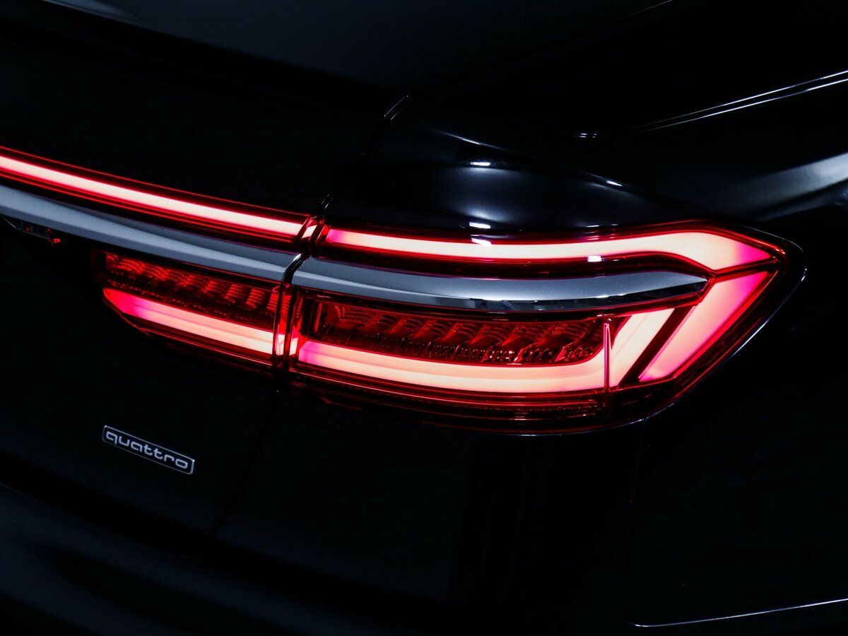 Audi A8 2019 года с пробегом. Фото: #21