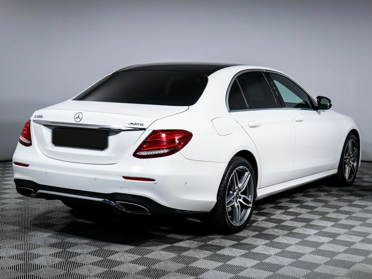 Mercedes-Benz E-Класс 2019 года с пробегом. Фото: #3