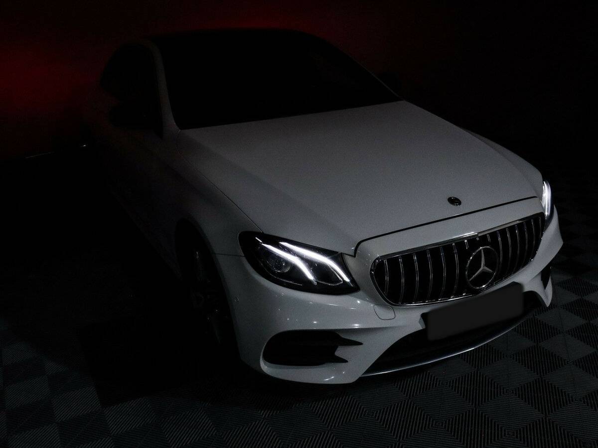 Mercedes-Benz E-Класс 2019 года с пробегом. Фото: #18