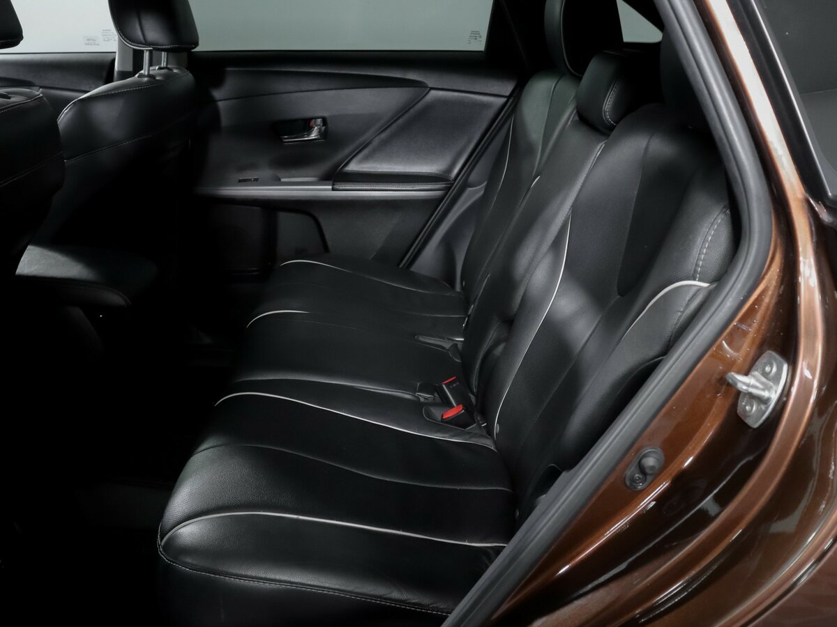 Toyota Venza 2014 года с пробегом. Фото: #9