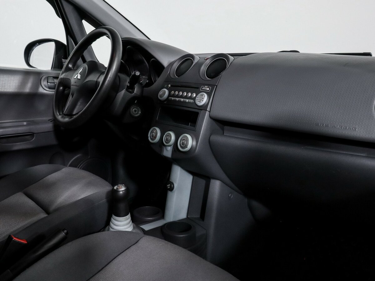 Mitsubishi Colt 2006 года с пробегом. Фото: #6