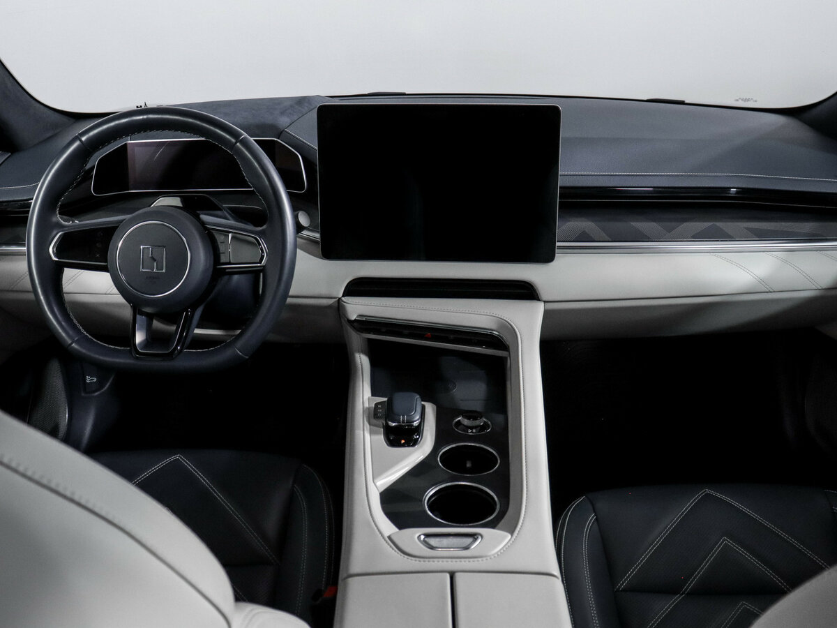 Zeekr 001 2022 года с пробегом. Фото: #8